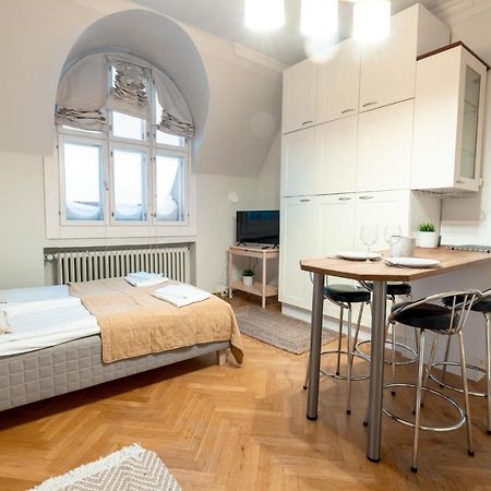 2Ndhomes Cozy & Compact Top Floor Studio In Erottaja Helsinki Bagian luar foto