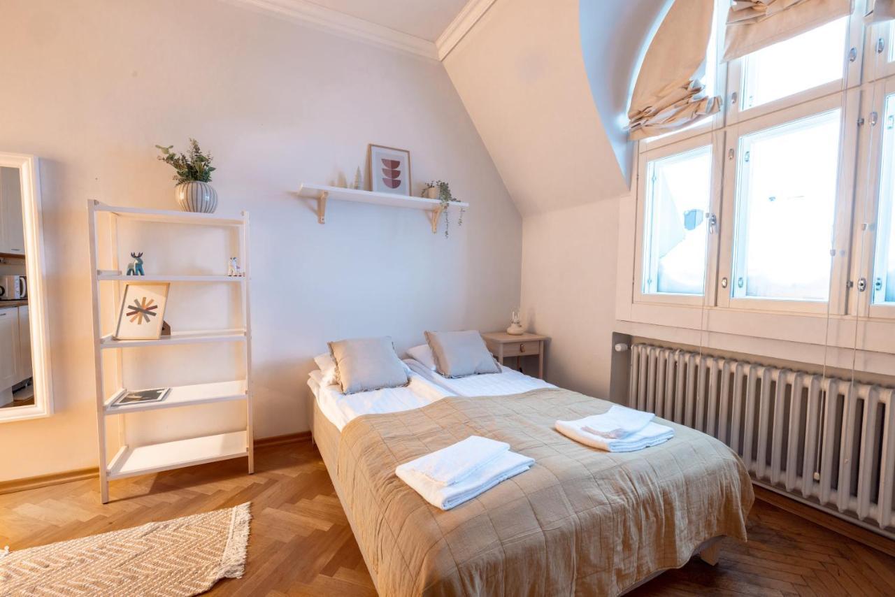 2Ndhomes Cozy & Compact Top Floor Studio In Erottaja Helsinki Bagian luar foto