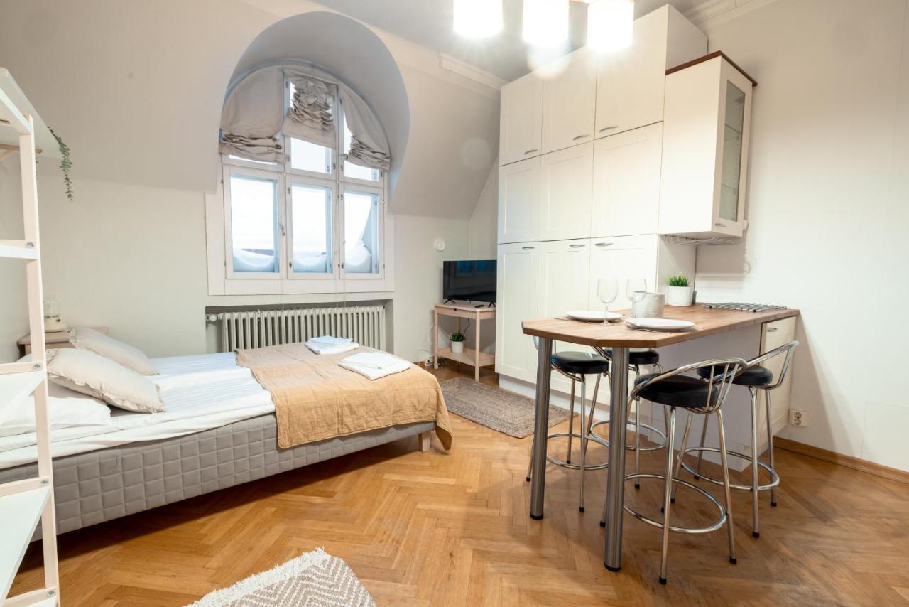 2Ndhomes Cozy & Compact Top Floor Studio In Erottaja Helsinki Bagian luar foto